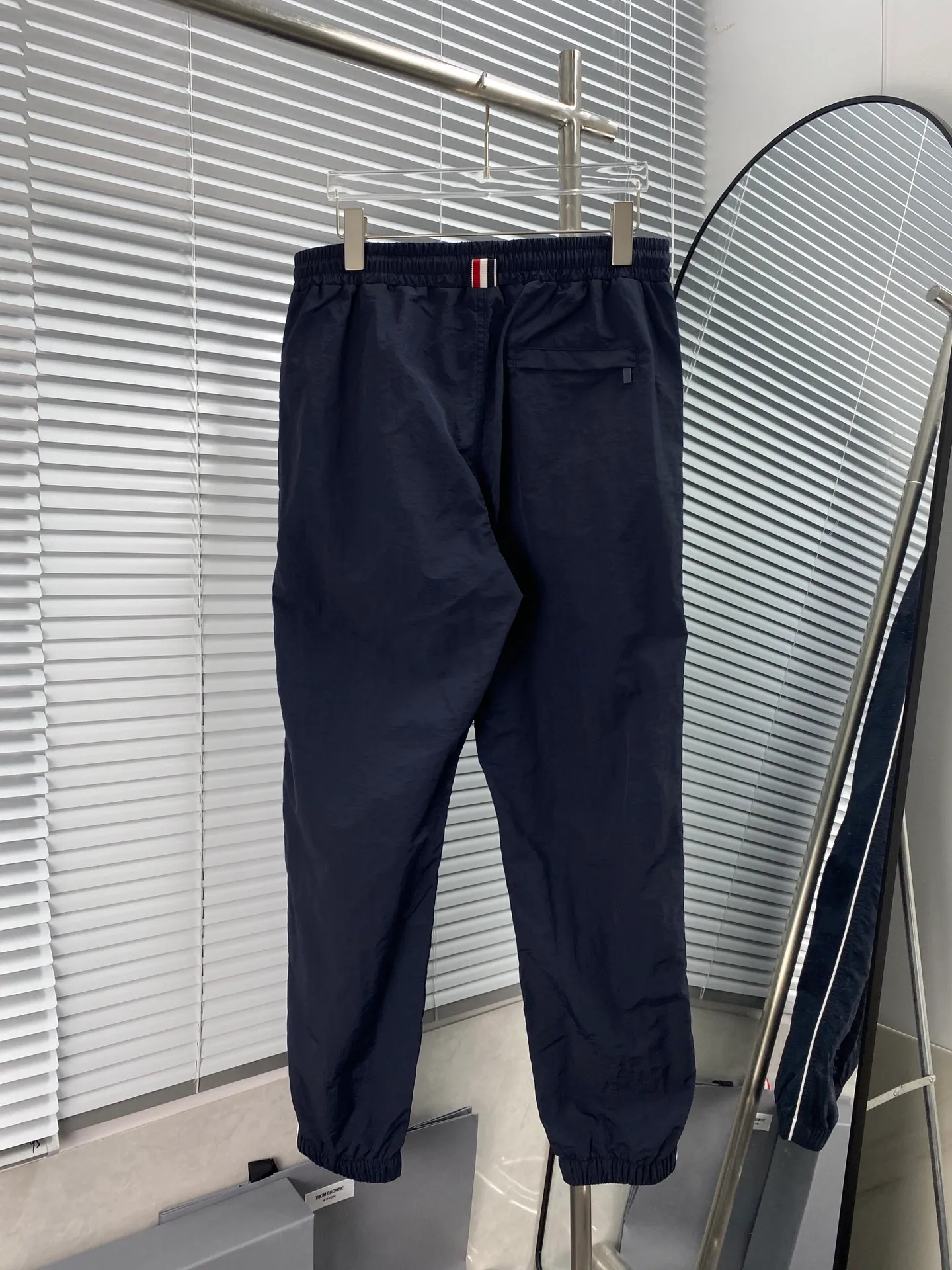 THOM BROWNE ：Light Green Navy Blue Gray Sizes：1.2.3.4